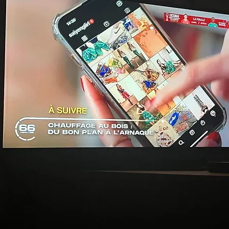 Nicole Boulouris Calme Tres Proche De La *